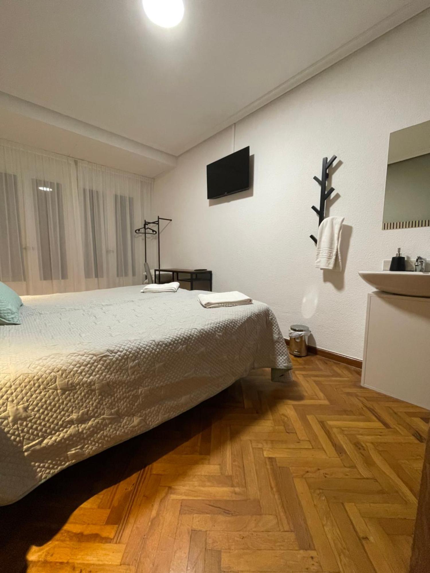 Pension La Encina ซานโตโดมิงโก เดลา กัลซาดา ภายนอก รูปภาพ