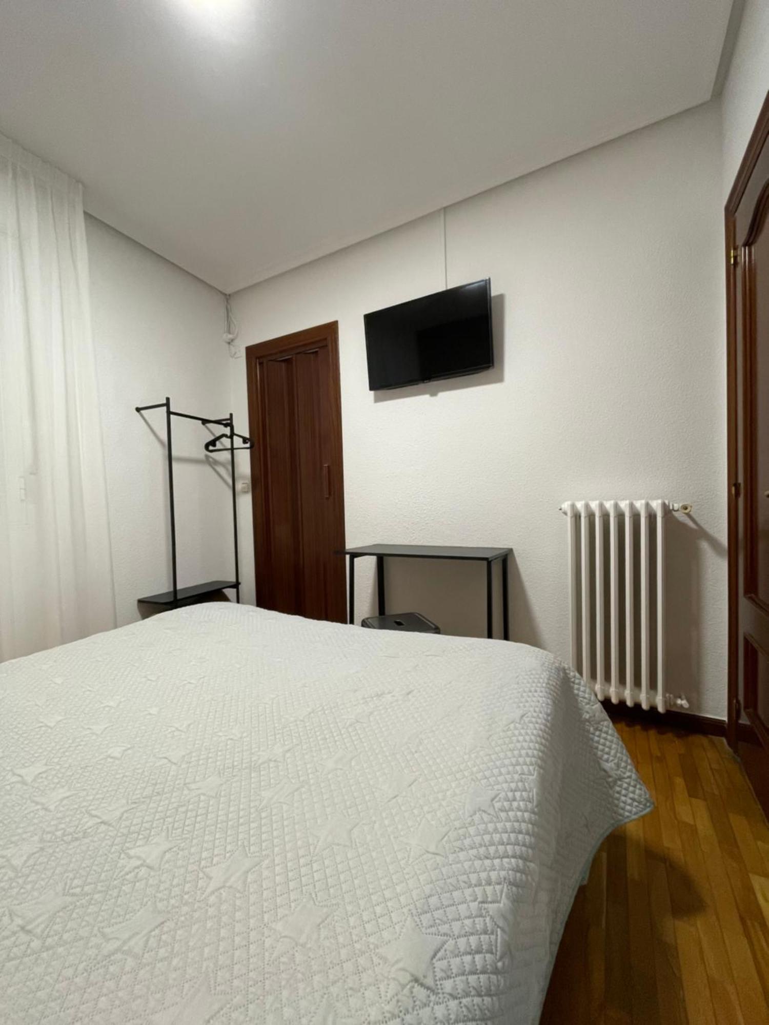 Pension La Encina ซานโตโดมิงโก เดลา กัลซาดา ภายนอก รูปภาพ