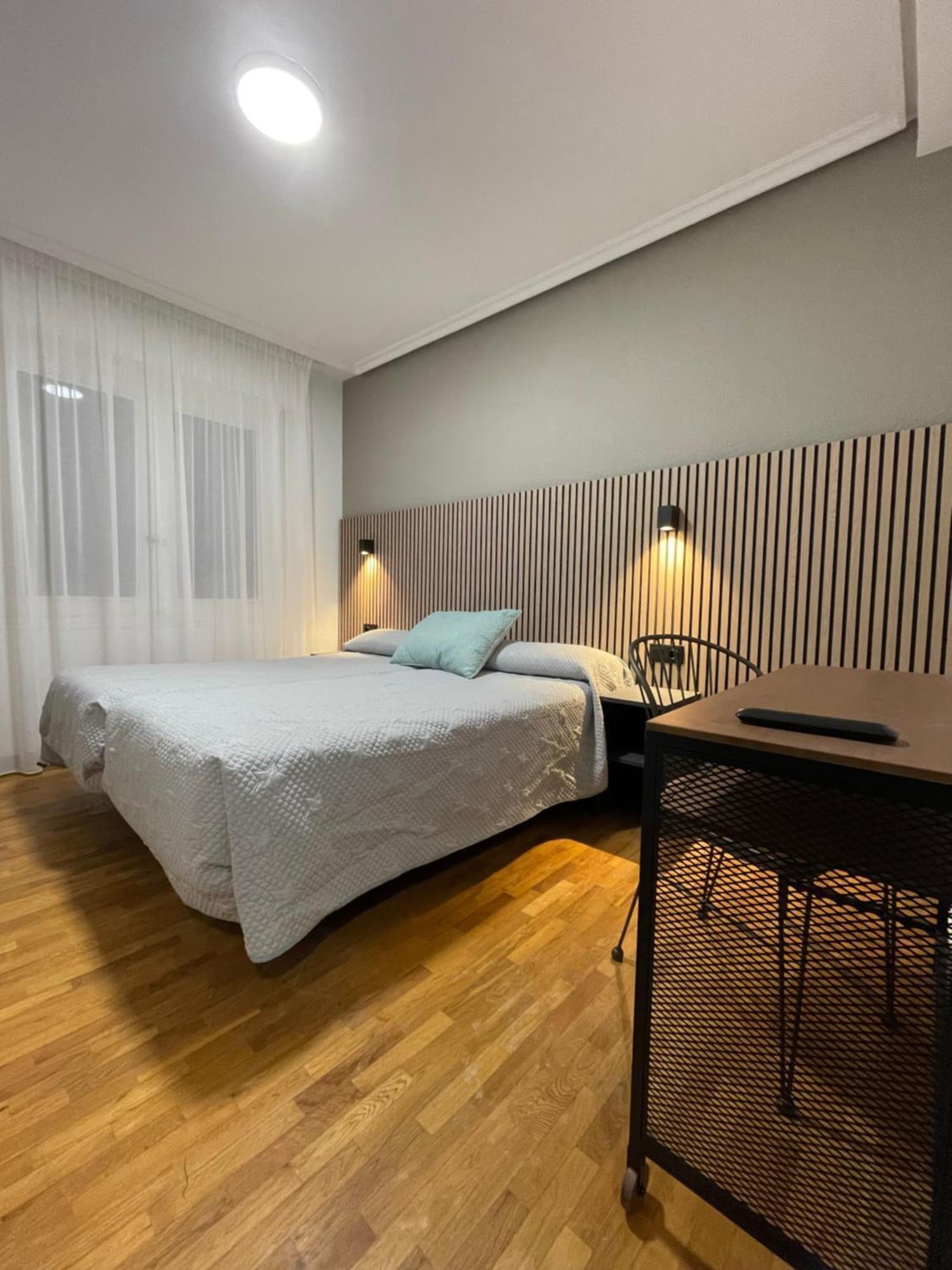 Pension La Encina ซานโตโดมิงโก เดลา กัลซาดา ภายนอก รูปภาพ