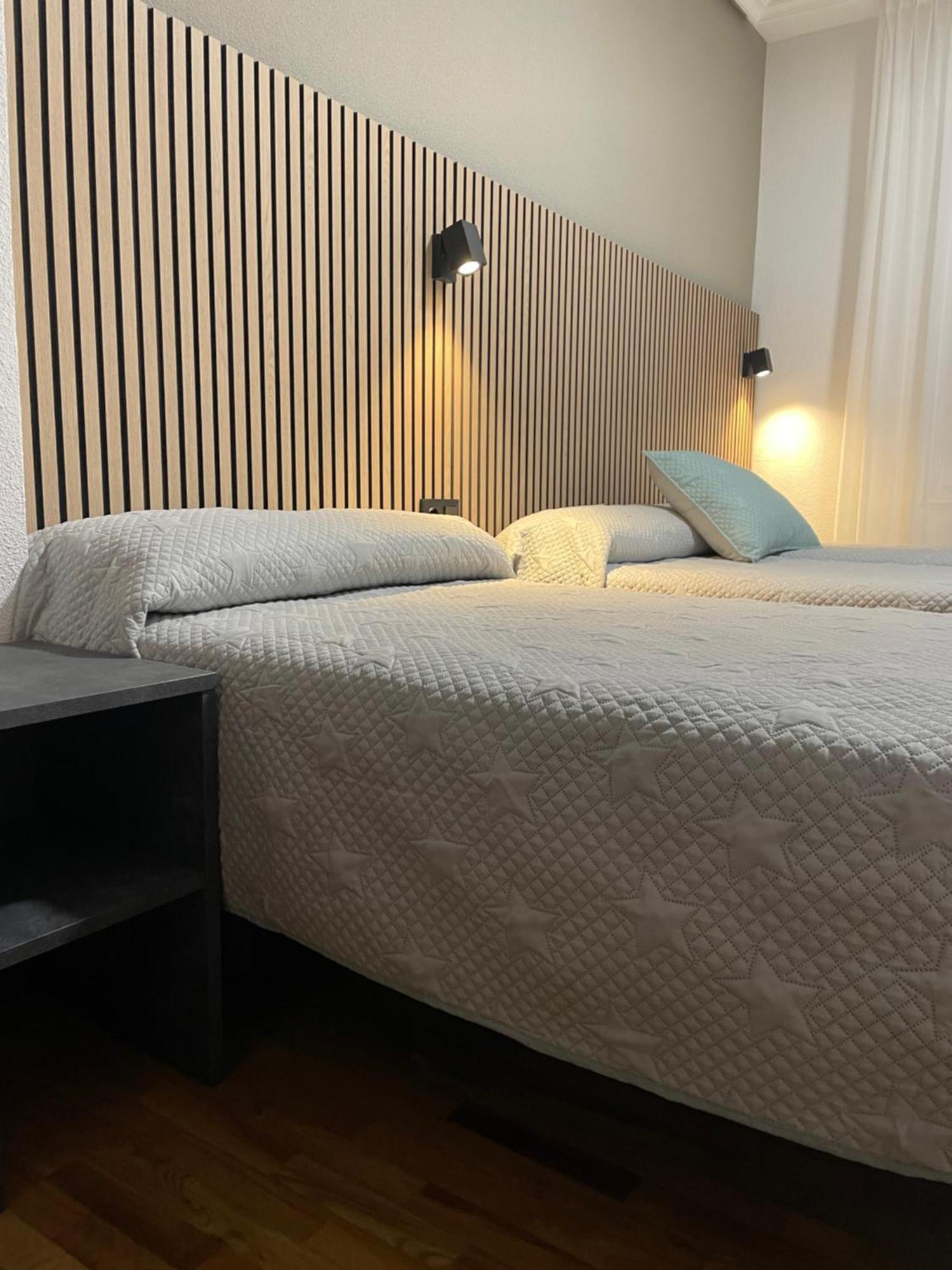 Pension La Encina ซานโตโดมิงโก เดลา กัลซาดา ภายนอก รูปภาพ