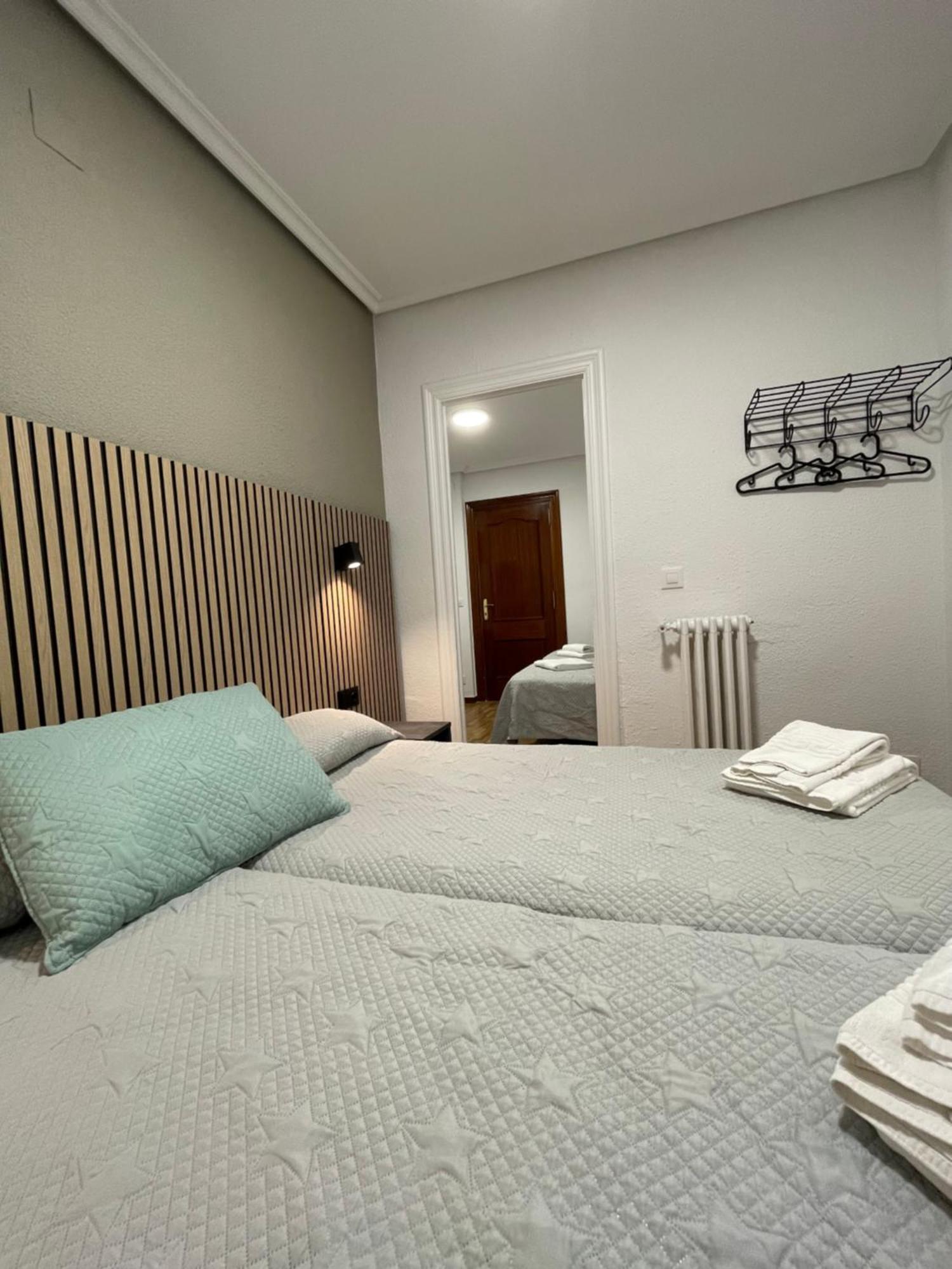 Pension La Encina ซานโตโดมิงโก เดลา กัลซาดา ภายนอก รูปภาพ